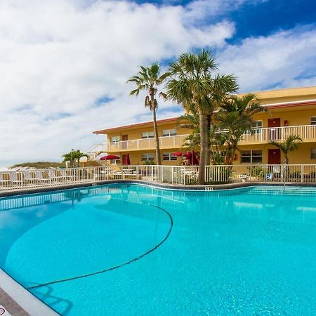 #212 Surf Song Resort St. Pete Beach Exterior photo